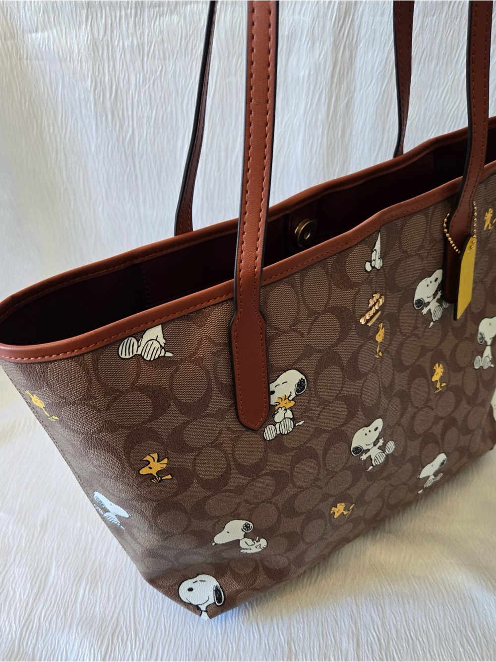Coach City Tote Bag Signature Canvas Snoopy - Picture 8 of 9